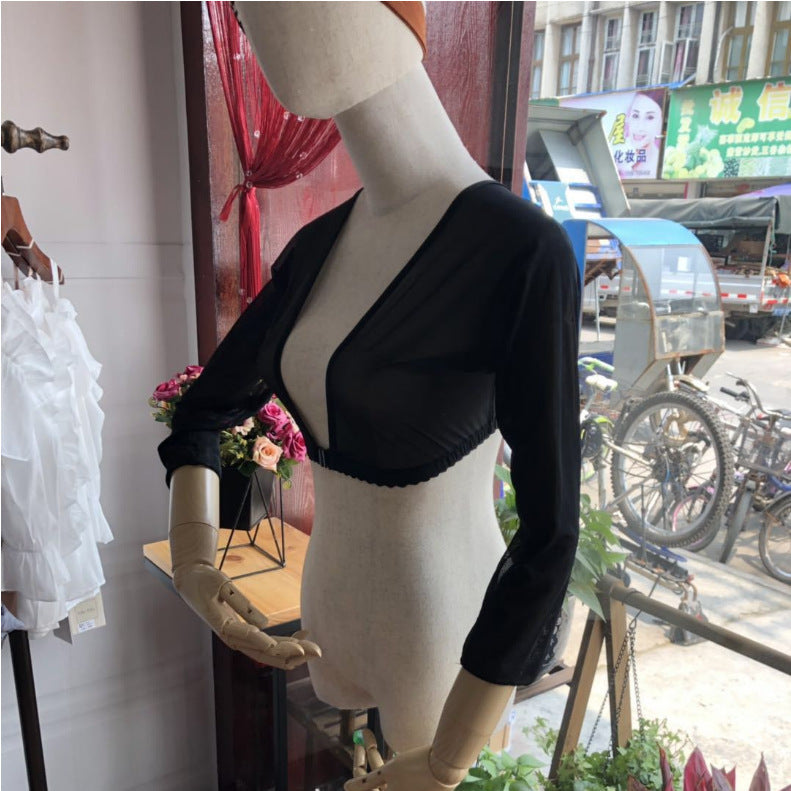 Mesh Breast Support Top With Navel Exposed