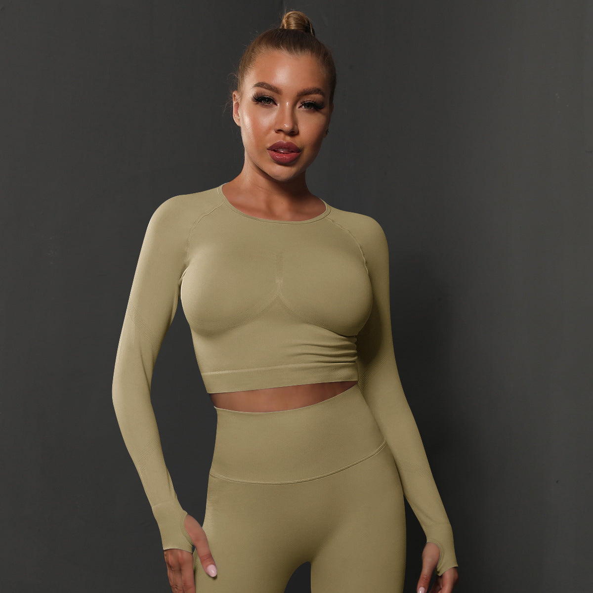 Seamless Knitted Solid Color Peach Tight Top